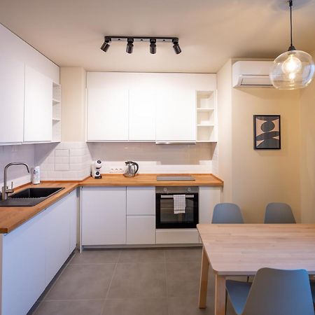 Design 1Bdr Apartment Near City Center София Экстерьер фото
